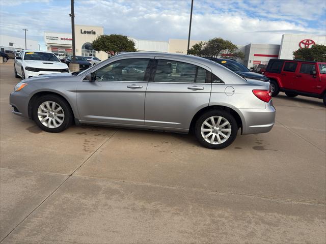 2013 Chrysler 200 Touring
