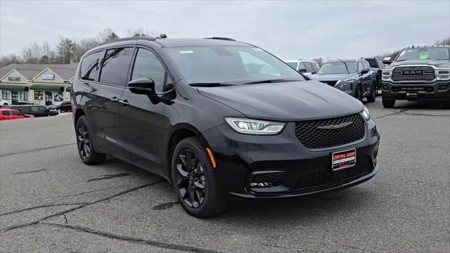 2026 Chrysler Pacifica PACIFICA LIMITED AWD
