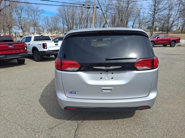 2026 Chrysler Voyager LX