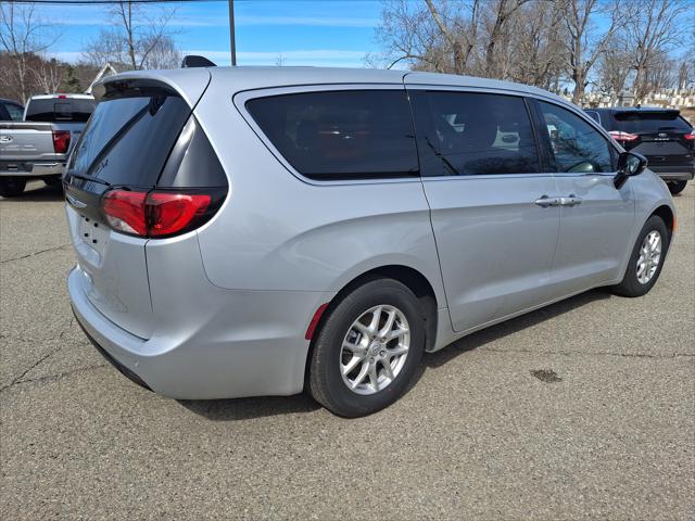 2026 Chrysler Voyager LX