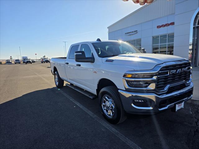 2026 RAM Ram 3500 RAM 3500 TRADESMAN CREW CAB 4X4 8 BOX
