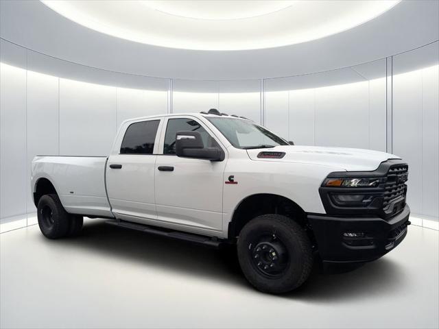 2026 RAM Ram 3500 RAM 3500 TRADESMAN CREW CAB 4X4 8 BOX 2026 RAM Ram 3500 RAM 3500 TRADESMAN CREW CAB 4X4 8 BOX