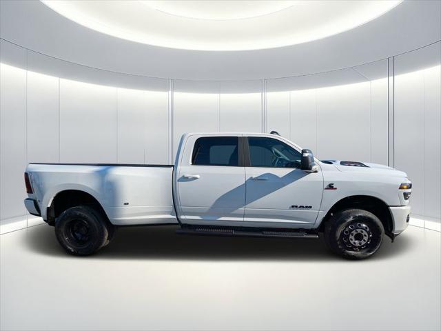2026 RAM Ram 3500 RAM 3500 LARAMIE CREW CAB 4X4 8 BOX