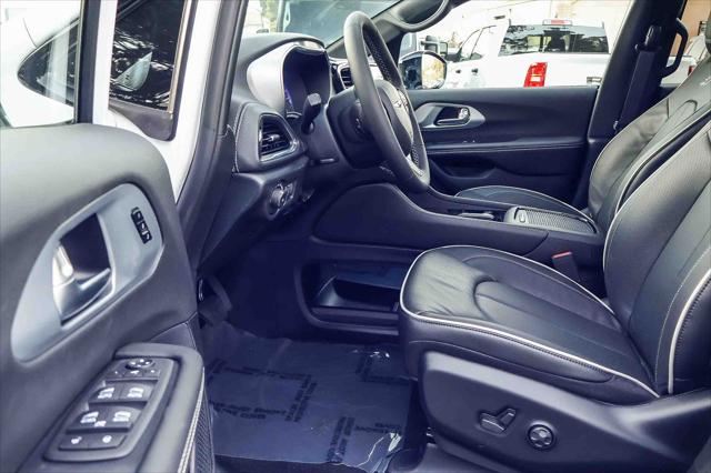 2026 Chrysler Pacifica PACIFICA LIMITED