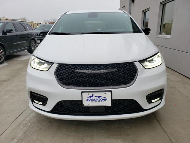 2026 Chrysler Pacifica PACIFICA SELECT AWD