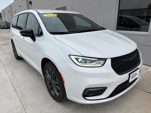 2026 Chrysler Pacifica PACIFICA SELECT AWD