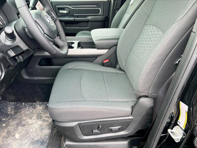 2026 RAM Ram 3500 RAM 3500 BIG HORN CREW CAB 4X4 8 BOX