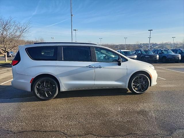 2026 Chrysler Pacifica PACIFICA LIMITED AWD