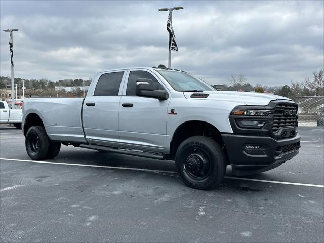 2026 RAM Ram 3500 RAM 3500 TRADESMAN CREW CAB 4X4 8 BOX 2026 RAM Ram 3500 RAM 3500 TRADESMAN CREW CAB 4X4 8 BOX