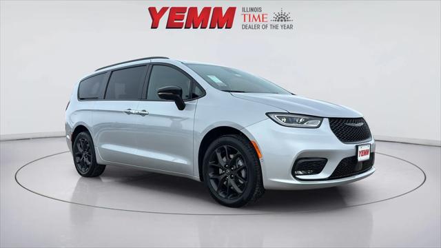 2026 Chrysler Pacifica PACIFICA SELECT AWD