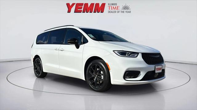 2026 Chrysler Pacifica PACIFICA SELECT AWD