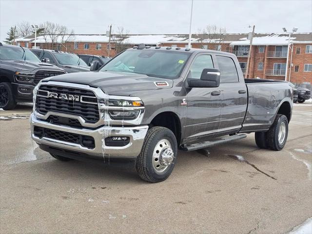 2026 RAM Ram 3500 RAM 3500 TRADESMAN CREW CAB 4X4 8 BOX