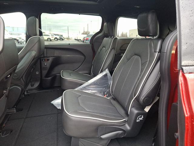 2026 Chrysler Pacifica Limited AWD