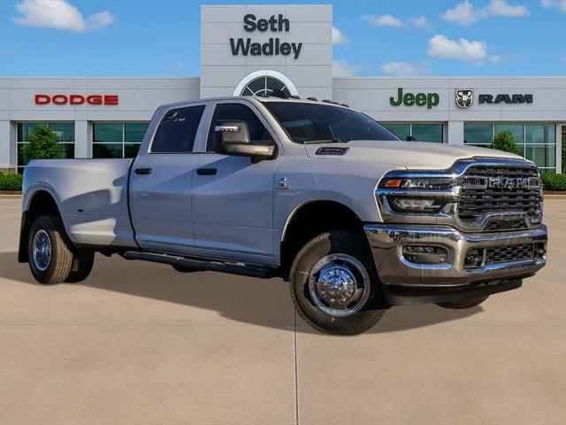 2026 RAM Ram 3500 RAM 3500 TRADESMAN CREW CAB 4X4 8 BOX