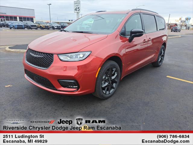 2026 Chrysler Pacifica PACIFICA SELECT AWD