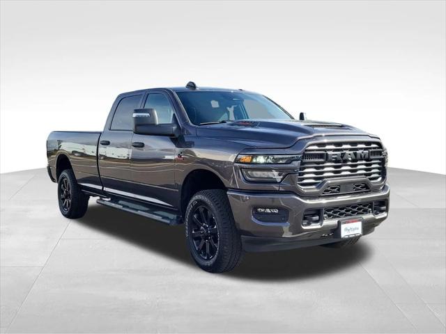 2026 RAM Ram 2500 RAM 2500 BLACK EXPRESS CREW CAB 4X4 8 BOX