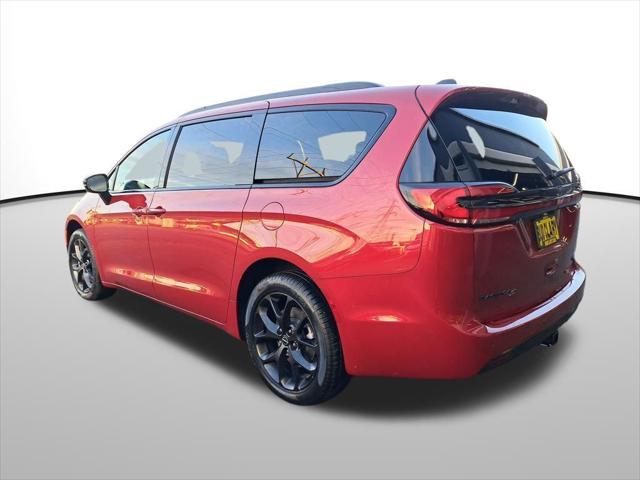 2026 Chrysler Pacifica PACIFICA LIMITED AWD