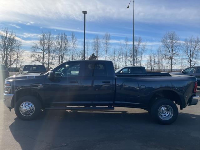 2026 RAM Ram 3500 RAM 3500 TRADESMAN CREW CAB 4X4 8 BOX