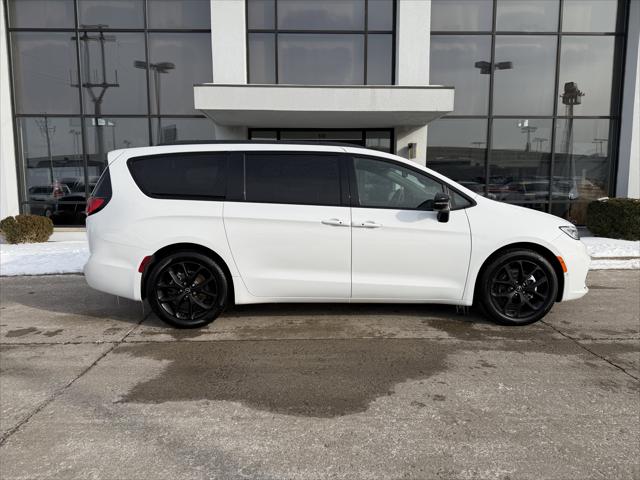 2026 Chrysler Pacifica PACIFICA LIMITED 2026 Chrysler Pacifica PACIFICA LIMITED