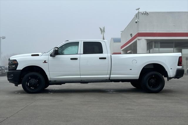 2026 RAM Ram 3500 RAM 3500 TRADESMAN CREW CAB 4X4 8 BOX