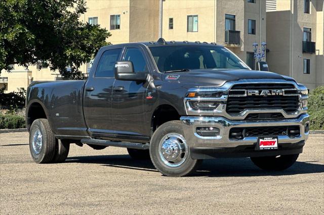 2026 RAM Ram 3500 RAM 3500 TRADESMAN CREW CAB 4X4 8 BOX