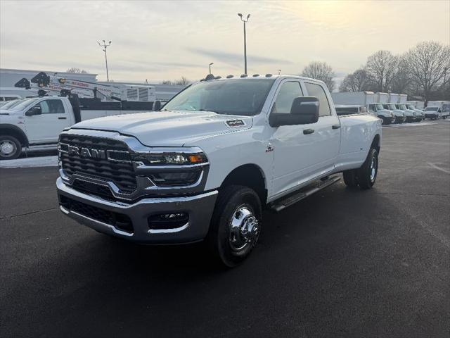 2026 RAM Ram 3500 RAM 3500 TRADESMAN CREW CAB 4X4 8 BOX