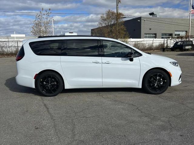 2026 Chrysler Pacifica PACIFICA LIMITED 2026 Chrysler Pacifica PACIFICA LIMITED