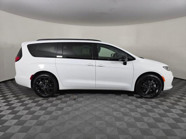 2026 Chrysler Pacifica PACIFICA LIMITED AWD