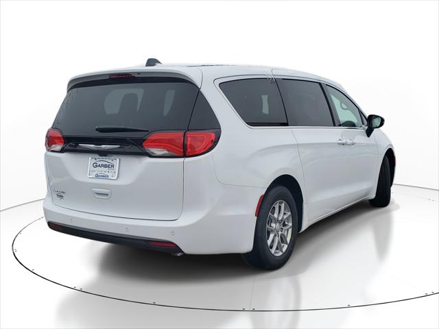 2026 Chrysler Voyager VOYAGER LX