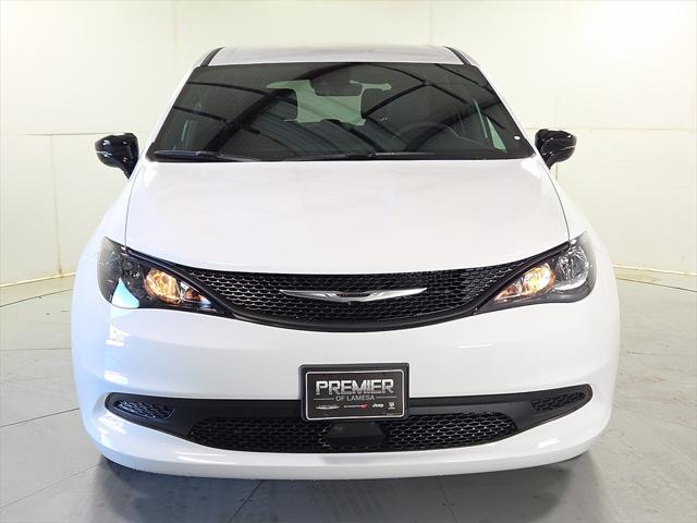 2026 Chrysler Voyager VOYAGER LX