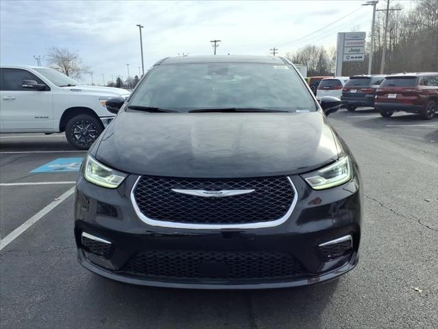 2026 Chrysler Pacifica PACIFICA SELECT AWD