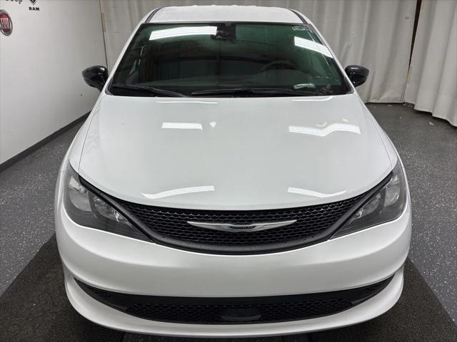 2026 Chrysler Voyager VOYAGER LX