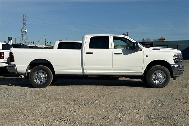 2026 RAM Ram 3500 RAM 3500 TRADESMAN CREW CAB 4X4 8 BOX