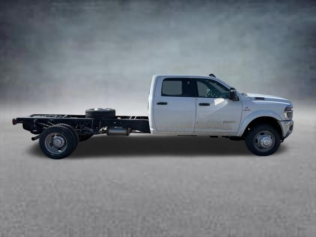 2026 RAM Ram 5500 Chassis Cab RAM 5500 BIG HORN CHASSIS CREW CAB 4X4 84 CA