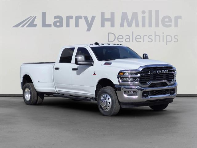 2026 RAM Ram 3500 RAM 3500 TRADESMAN CREW CAB 4X4 8 BOX