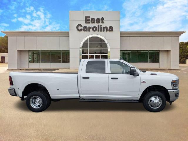 2026 RAM Ram 3500 RAM 3500 TRADESMAN CREW CAB 4X4 8 BOX