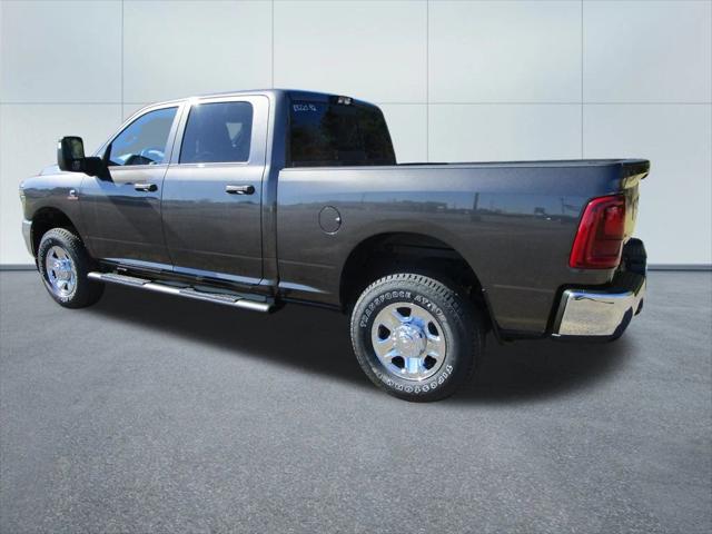 2026 RAM Ram 3500 RAM 3500 TRADESMAN CREW CAB 4X4 64 BOX
