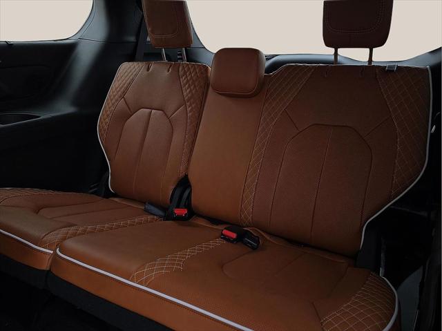 2026 Chrysler Pacifica Pinnacle AWD