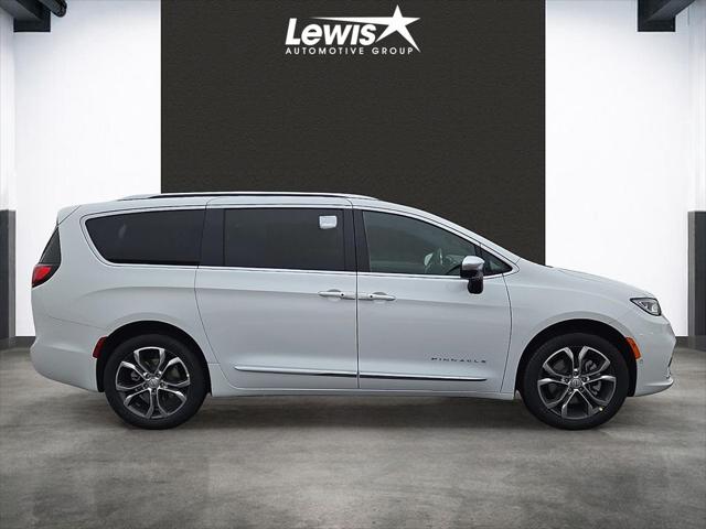 2026 Chrysler Pacifica Pinnacle AWD
