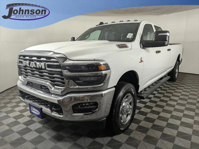 2026 RAM Ram 3500 RAM 3500 TRADESMAN CREW CAB 4X4 8 BOX
