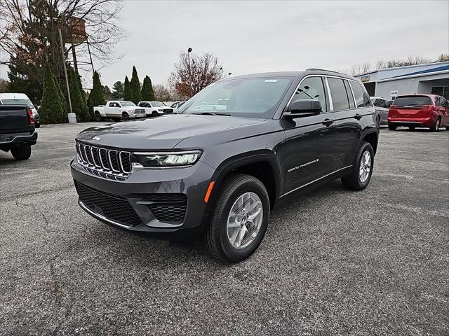 2025 Jeep Grand Cherokee GRAND CHEROKEE LAREDO X 4X4 2025 Jeep Grand Cherokee GRAND CHEROKEE LAREDO X 4X4