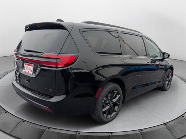 2026 Chrysler Pacifica PACIFICA LIMITED AWD