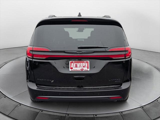 2026 Chrysler Pacifica PACIFICA LIMITED AWD
