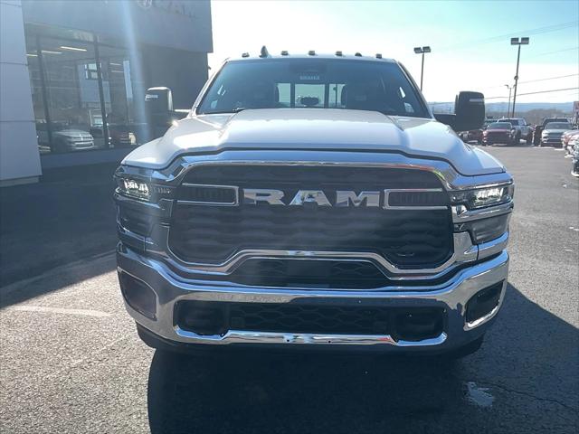 2026 RAM Ram 2500 RAM 2500 TRADESMAN CREW CAB 4X4 64 BOX