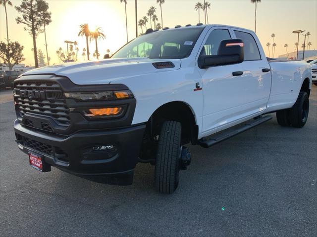 2026 RAM Ram 3500 RAM 3500 TRADESMAN CREW CAB 4X4 8 BOX