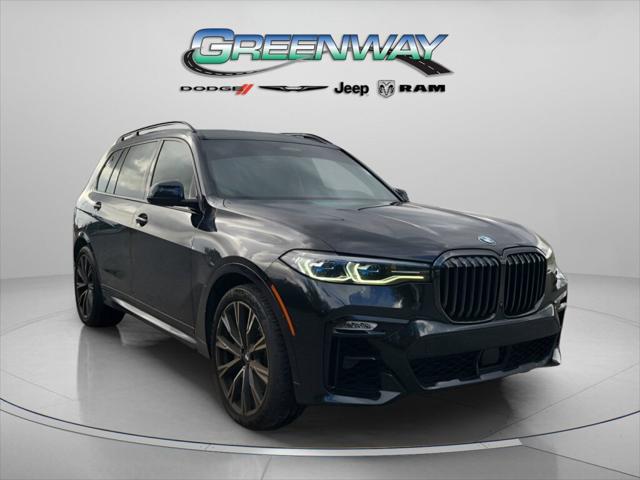 2022 BMW X7 M50i