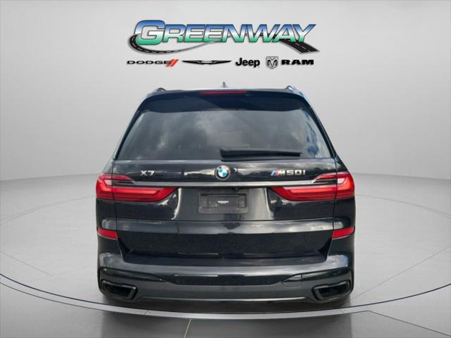 2022 BMW X7 M50i