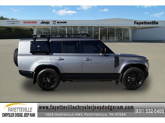 2024 Land Rover Defender 130 P400 Outbound