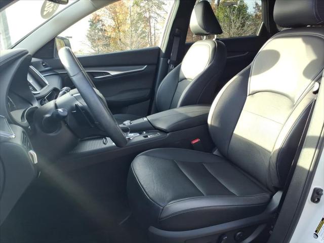 2022 INFINITI QX50 LUXE AWD 2022 INFINITI QX50 LUXE AWD