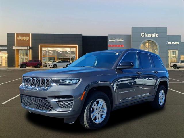 2022 Jeep Grand Cherokee Laredo 4x2 2022 Jeep Grand Cherokee Laredo 4x2